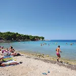 Apartment Amazing In With Wifi Petrcane
