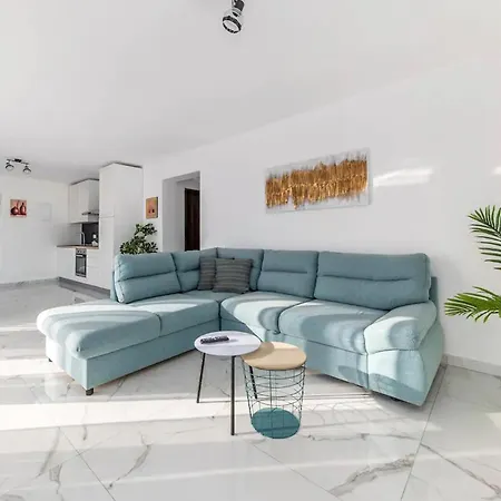 Gorgeous In With Kitchen Petrčane